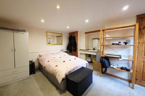 Beechwood Street, Burley, Leeds photo 3