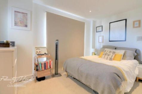 Wellesley Terrace, London photo 3
