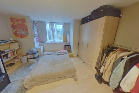 Brudenell Road, Hyde Park photo 5