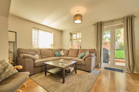 Masefield Drive 7.jpg