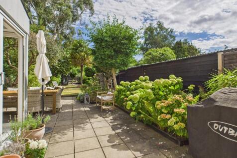 CAM02545G0-PR0475-STILL036