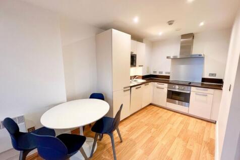 Living Room &amp; Kitchen
