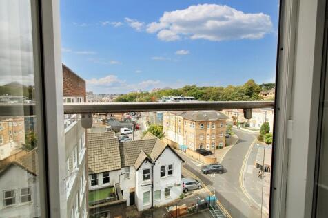 Bournemouth, BH1 - property photo