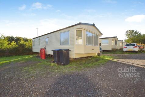 1-bed caravan on Nursery Lane Cuckfield RH17, £950/mo