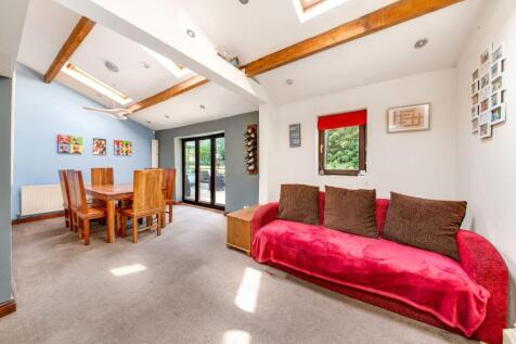 LIVING DINING KITCHEN