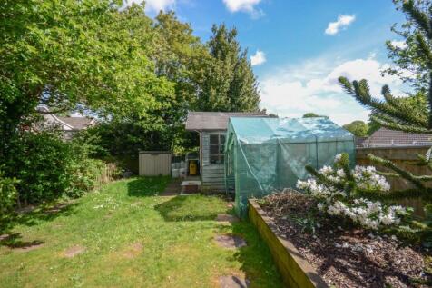 Rear garden pic 3.jpg