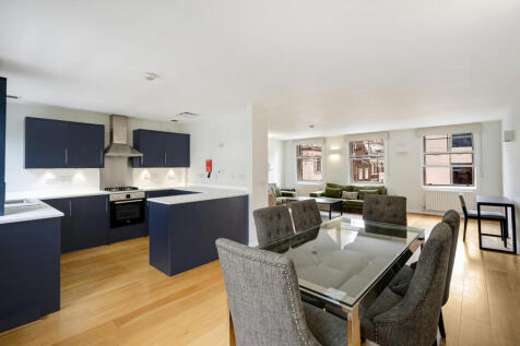 Kitchen / Reception