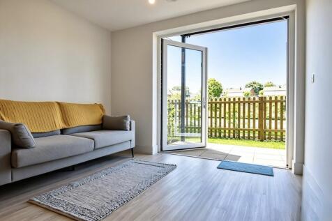 2 Bed -  Living S...