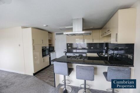 Open Plan Dining Lounge/Kitchen