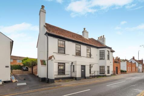Cameron House &amp; Cameron Lodge  33 Church Street  Leatherhead  Surrey  KT22 8EQ