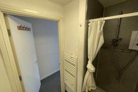 Gwennyth House, Flat 1, Room 2, Gwennyth Street, Cathays photo 4