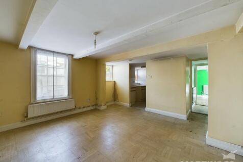 Flat 1 Living Roo...