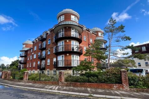 2-bed flat on Sanderling Court, 10A Boscombe Spa Road, Bournemouth, Dorset, BH5 1BH, £1,150/mo