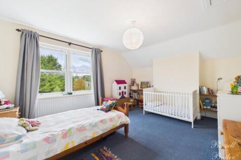 CAM01995G0-PR0368-STILL003