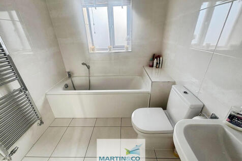 f51e1bb3--493F-BC...