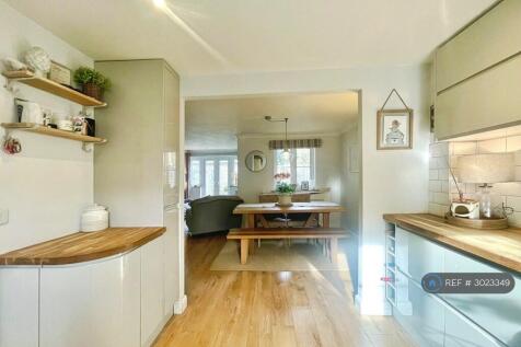 Ellworthy Court, Frome, BA11 photo 4