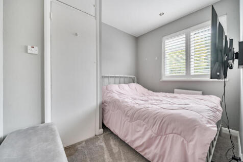 1368780-26-68f126...