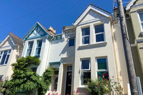 64 Brading Road FoH (2)