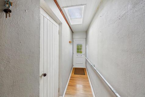 Door from front to the garage