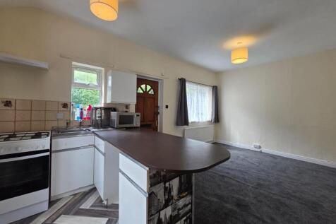 13 Park Avenue, Scarborough photo 3