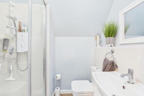 CAM03481G0-PR0122-STILL023