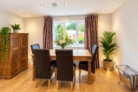 The Coach House, Melton Grove, West Bridgford, Nottingham photo 3