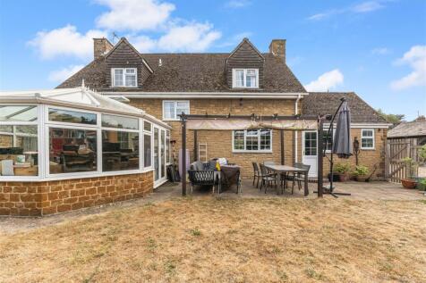 11 Bulls Lane, Kings Sutton-20.jpg