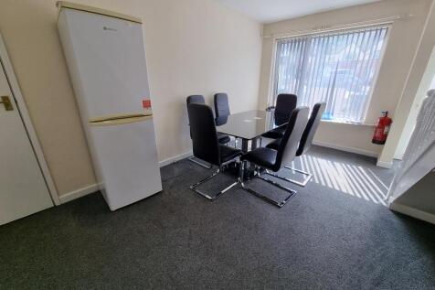 14 St. Helens Road, Leamington Spa photo 3