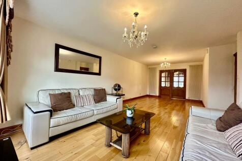 WhatsApp Image 2024-12-09 at 13.59.12_3fc87ab4.jpg