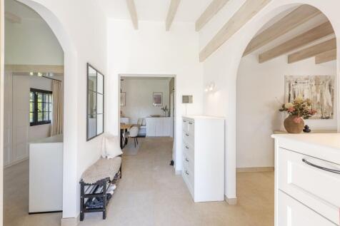 16 - Finca Binissale