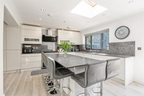 7 Lansdale Avenue_8.jpg