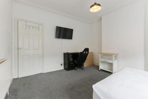 32 Cowlishaw Road, Ecclesall  photo 5