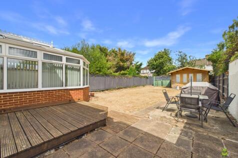 Presented by Clinton at EweMove Bexleyheath and Da