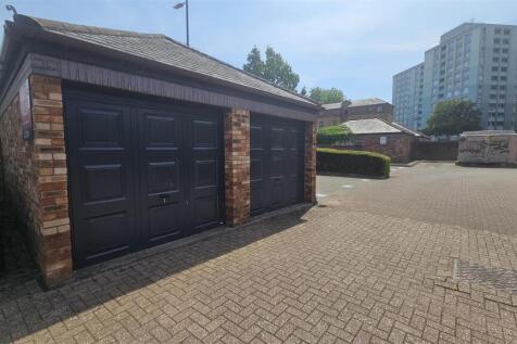 10- Two X Garages in Redcliffe.jpg