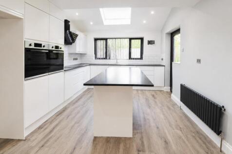 Kitchen / Breakfast Room