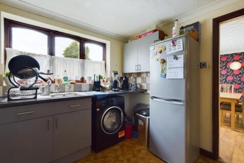 Flat 6, May Court (29).jpg