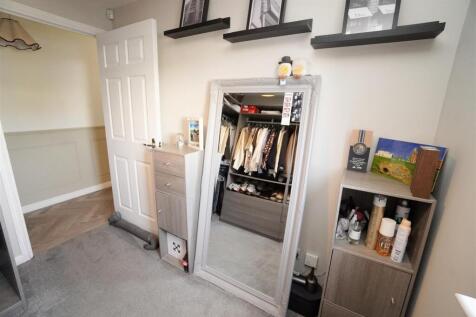 bedroom2.jpg