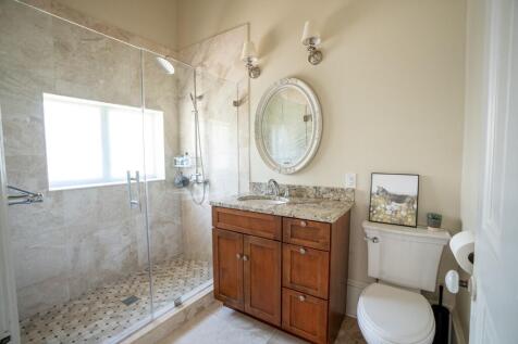 N. Bedroom Full Bath