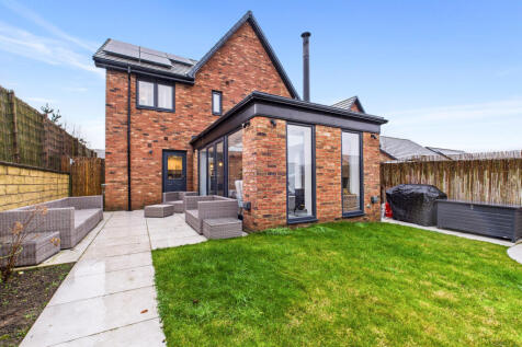 CAM04201G0-PR0136-STILL022