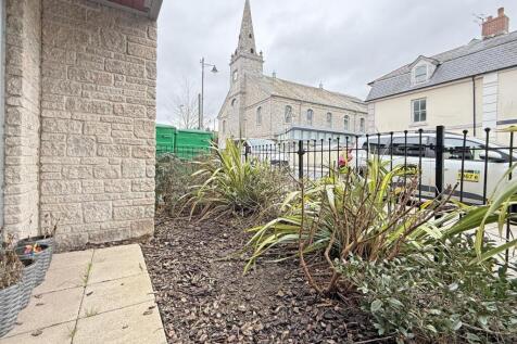 Chapel Street 59 Flat 3 - Patio.jpg