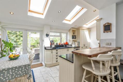 4 Hillfield Road_14.jpg