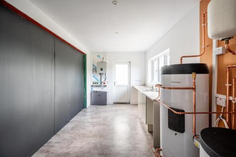 Utility Room (2).jpg