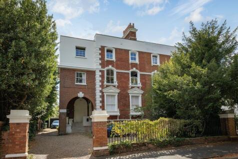 Palace Road, East Molesey