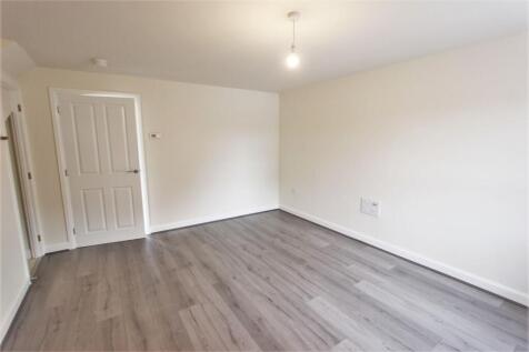 Farleigh Drive, Harworth, Doncaster, DN11 photo 3