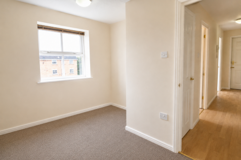 Thorley Court, Swindon photo 4