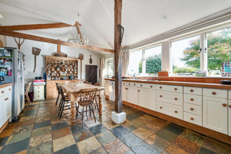 YEW TREE BARN - T...