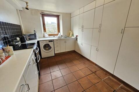 IMG-20250228-WA00...