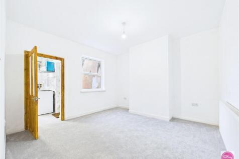 Derby Street, Burton on Trent (8).jpg