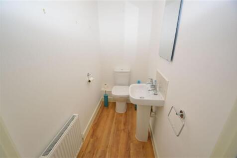 Marsworth Close, Manchester, M23 photo 5