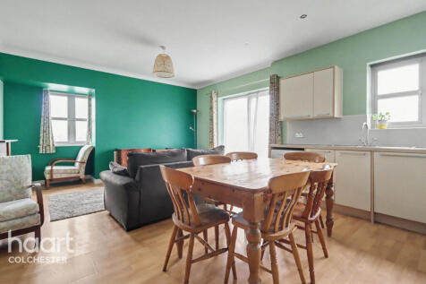 Sheepen Place, Colchester photo 5